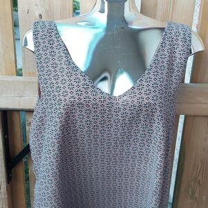 Dex, The Suit Shop Sleeveless V-Neck Blouse. Size L